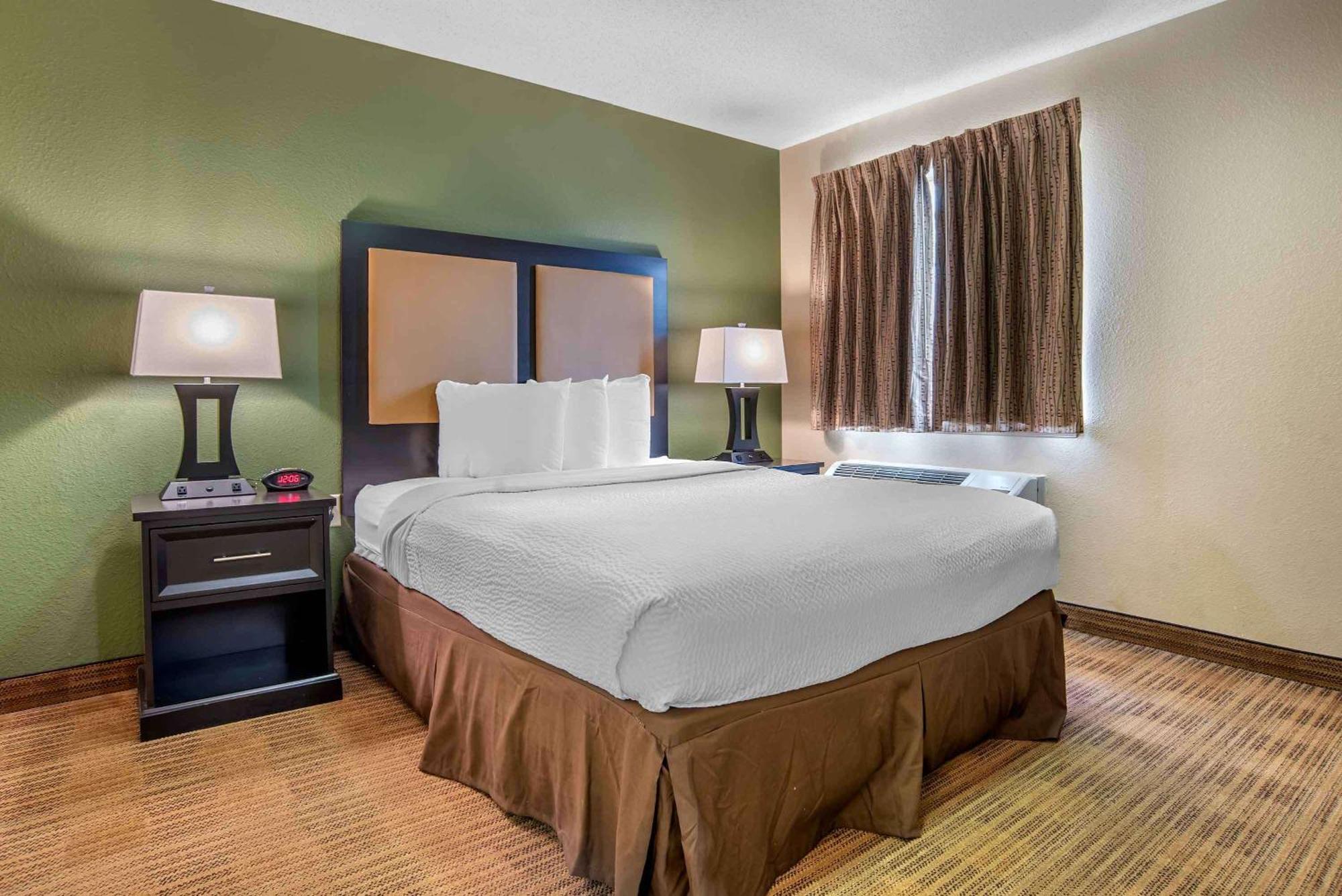 Extended Stay America Select Suites - Greenville - Haywood Mall Eksteriør billede