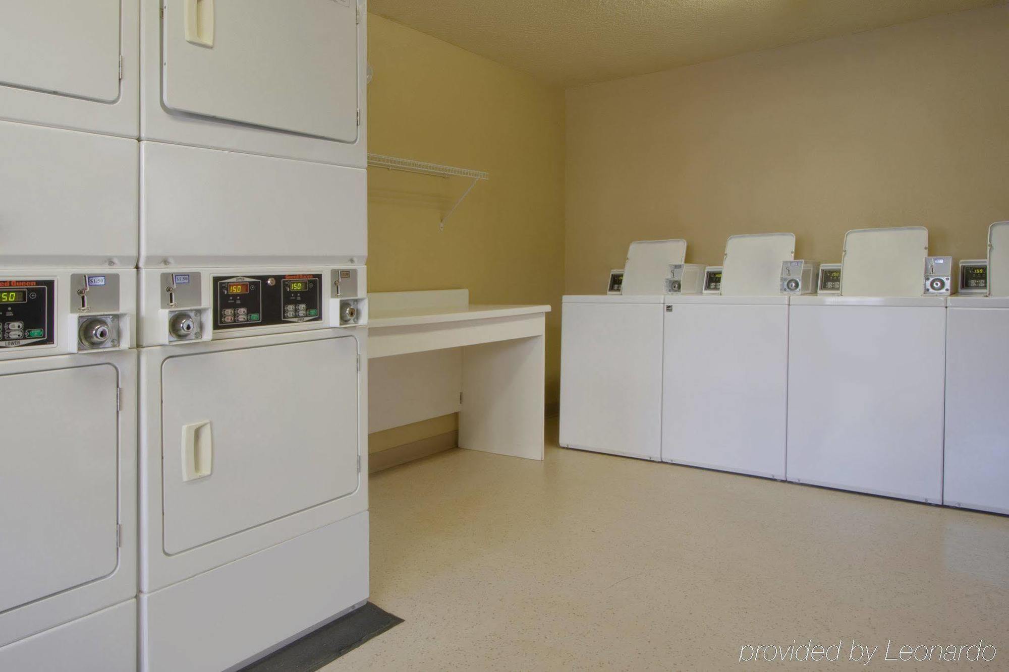 Extended Stay America Select Suites - Greenville - Haywood Mall Eksteriør billede